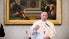 El Papa invita a rezar por los periodistas «que en este tiempo de pandemia arriesgan mucho y el trabajo es mucho»