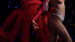 El espacio íntimo de las bailarinas del Moulin Rouge que no ve el público