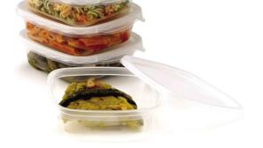 Cómo limpiar el «tupper» de plástico de las odiosas manchas de tomate y alguna más