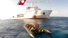 Rescatados más de 2.000 inmigrantes en aguas del Mediterráneo