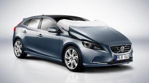 Volvo V40, primer airbag para peatones