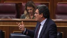 En la caja de la SS, 2+2=5, si no, no cuadra