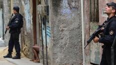 Dura represión de la revuelta brasileña en las favelas