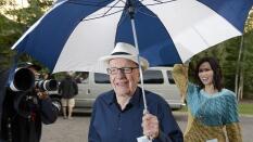 Murdoch se enfrenta a su ex empleada que se negó a publicar caricaturas de Obama