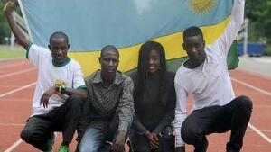 Alphonsine Agahozo, al agua olímpica con 15 años 