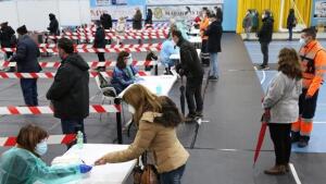 Covid-19: Dos meses de «vertiginosa» subida y bajada de la incidencia en Castilla y León