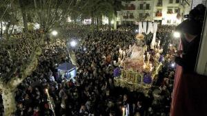 Miles de cordobeses acompañan a la Virgen de las Angustias hasta San Agustín