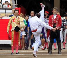 Justo homenaje a dos maestros del toreo en Bilbao