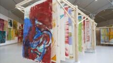 Vivian Suter: Cuando la pintura es un barrizal