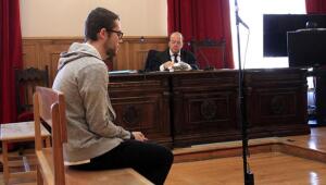 «Soy inocente», se declara un joven de 22 años acusado de distribuir pornografía infantil