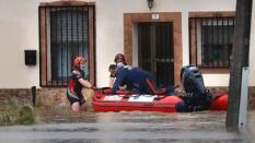 Rescatan a varios vecinos por las inundaciones en un pueblo de Salamanca