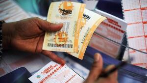 Al menos tres ganadores del «gordo» de 640 millones de la lotería en Estados Unidos