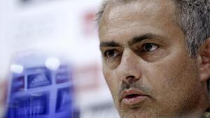 Mourinho se desmelena en rueda de prensa: «Karanka, portugués»