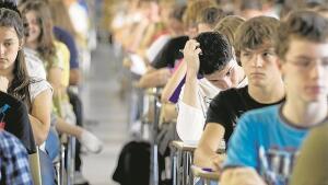 Educación ya negocia adelantar los exámenes de septiembre a junio