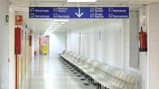 Sanidad garantiza el salario y la antigüedad al personal estatuario de los seis hospitales «desprivatizados»