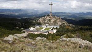 El Supremo tumba el intento del exjuez Garzón de exhumar a Franco del Valle de los Caídos