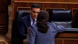 Sánchez e Iglesias se mofan de la democracia