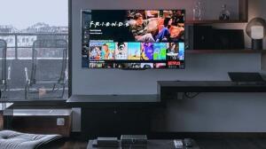 Un soporte de TV para pared ahorra espacio y mejora la experiencia de visionado