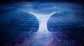 ¿Podemos atravesar un agujero negro?