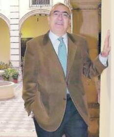 Rogelio Reyes Cano: «Bécquer es el fruto maduro de la poesía de la Sevilla ilustrada»