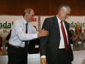 El PSOE ratifica la elección de Griñán como sustituto de de Chaves