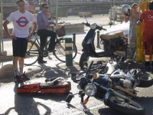 Herido un ciclista tras saltarse un semáforo y chocar con una moto