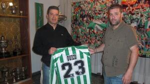 La camiseta de Quico, nota emotiva en la venta del stock