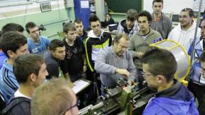 Casi 500 empresas se convierten en tutores de alumnos de FP Dual en Sevilla