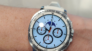 Ofertas AliExpress en abril: consigue el doble descuento en el Samsung Galaxy Watch8 Classic y llévatelo por menos de 200€