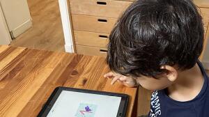 Si tu hijo lleva una tablet al colegio, esta Lenovo de 11 pulgadas aguanta el día sin cargar