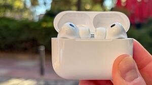 Resisten agua y sudor: los AirPods 4 que valen igual para el gimnasio que para las llamadas