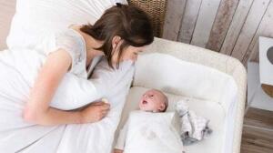 Consigue los mejores beneficios del colecho con una minicuna next2me