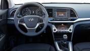Nuevo Hyundai Elantra, sedán compacto bien preparado