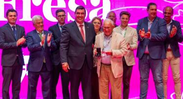 Diego Velo, ‘Fresa de Oro’: «En un mes cumplo 92 años y este premio me va a ayudar a seguir funcionando»