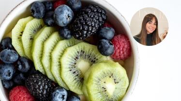 La fruta que Rosa Fernández recomienda cenar para mejorar tu tránsito intestinal de la noche a la mañana: «Aúna lo mejor de la fibra»