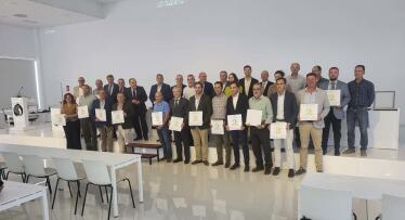 Dcoop forma a sus cooperativas para lograr una producción de aceite de oliva más sostenible