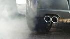 Te podrán multar o inmovilizar el coche por exceso de humo