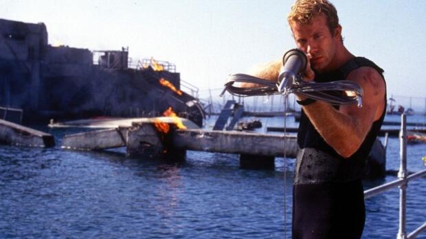 Deep Blue Sea 1999 Pelicula Play Cine