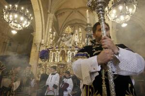 Las mejores imágenes del traslado de la Virgen de las Angustias