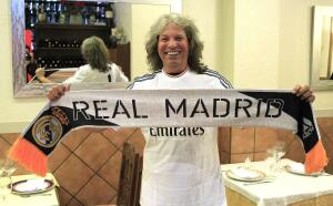 La afición madridista y atlética más ilustre se vuelca con la final de Champions