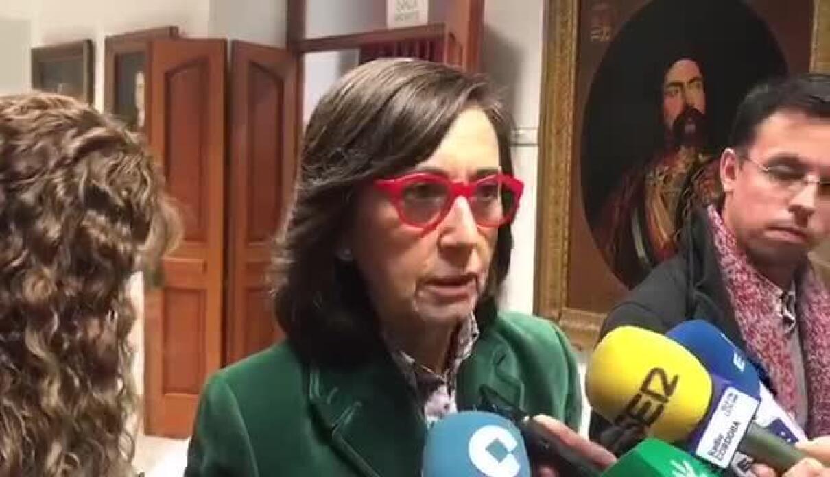 Susana Díaz y Rosa Aguilar visitan la capilla ardiente de ...